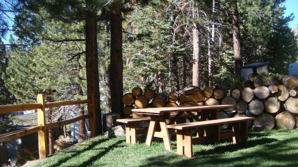 Innsbruck Lodge Mammoth Lakes Eksteriør bilde